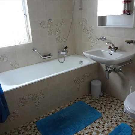 Pauli *